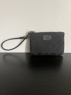 NWOT Coach Black Signature Canvas Wristlet - Mini